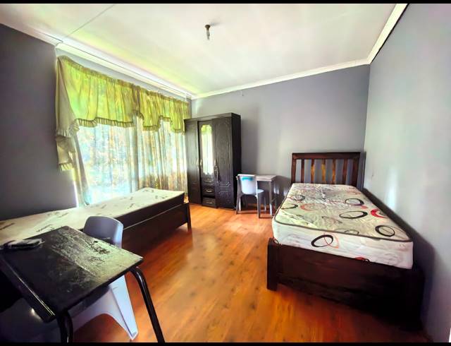 5 BEDROOM HOUSE FOR SALE IN SASOLBURG EXT 1